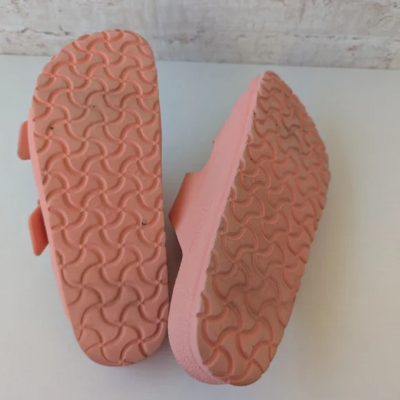 Birkenstock Arizona EVA sandals in the color Coral Peach or Fondant Pink. - Picture 9 of 12